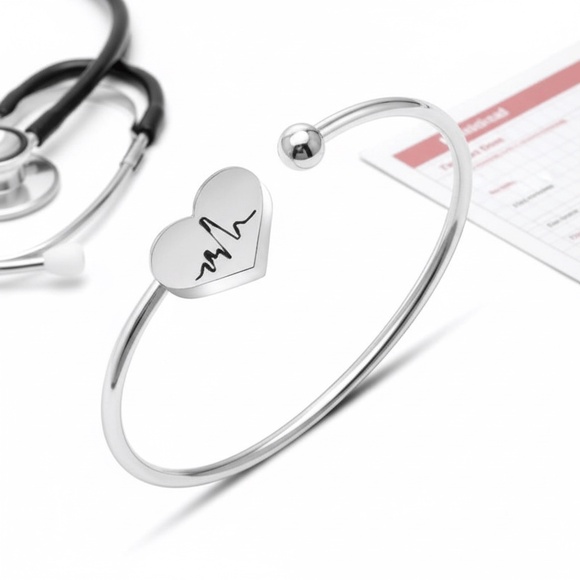 Womens Stainless Steel Silver Heart Bracelet Flexible Cuff Bracelet - Picture 1 of 6